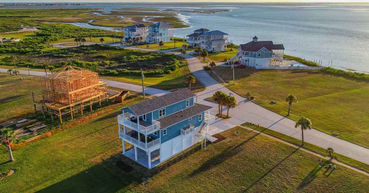 Bright Baywater - Galveston Vacation Rental Pointe West